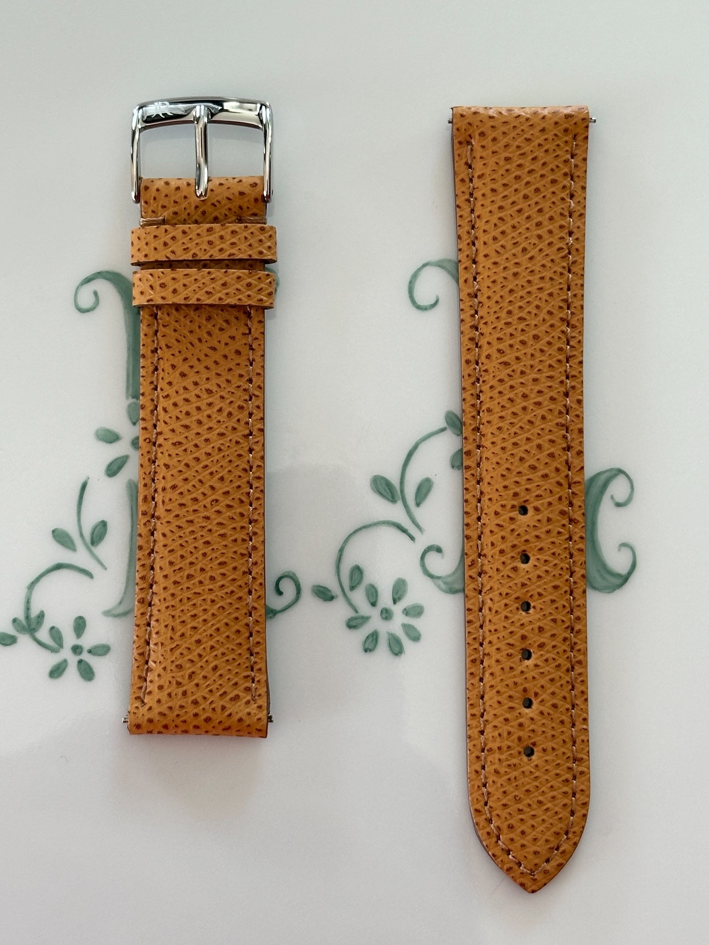 Bracelet de montre Neville Watches X Jean Rousseau – Cuir grainé embossé, fait main en France
