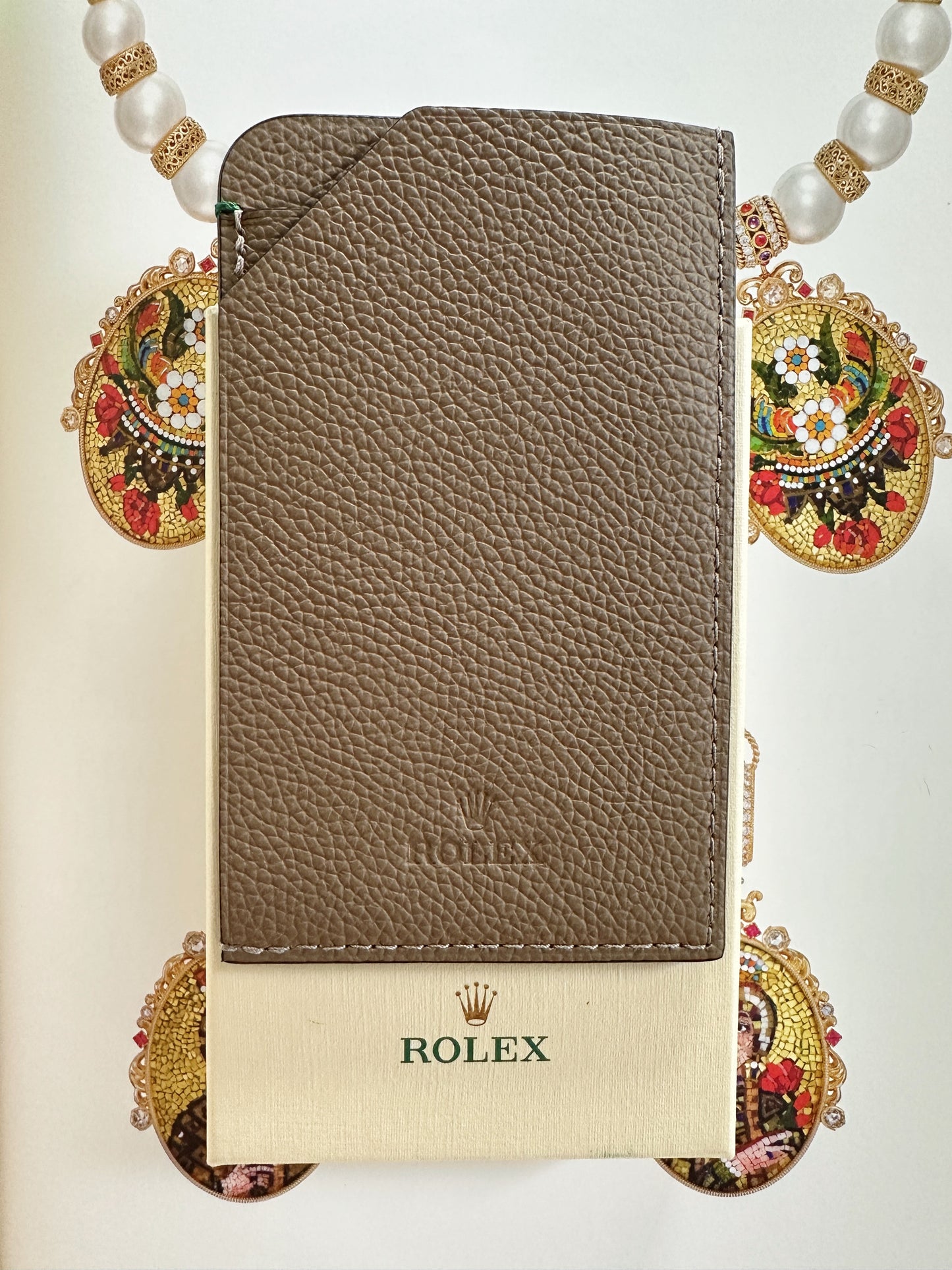 Porte-carte Rolex en cuir grainé taupe