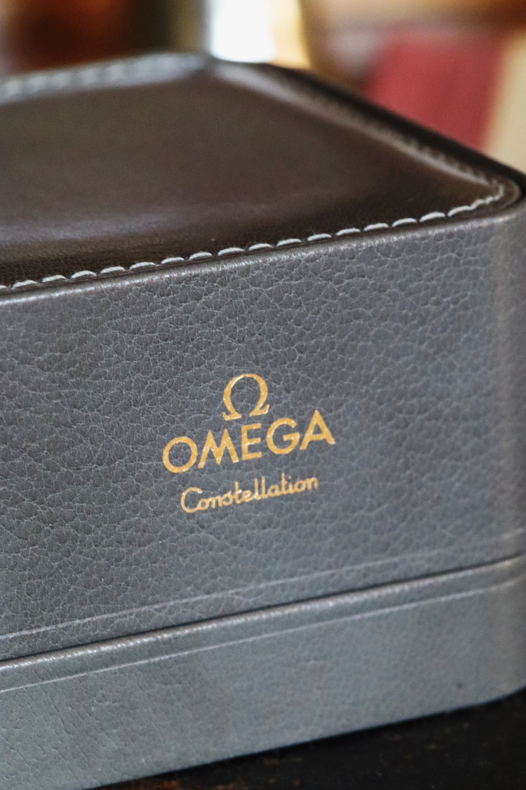 Omega Constellation Manhattan or jaune et acier 1982