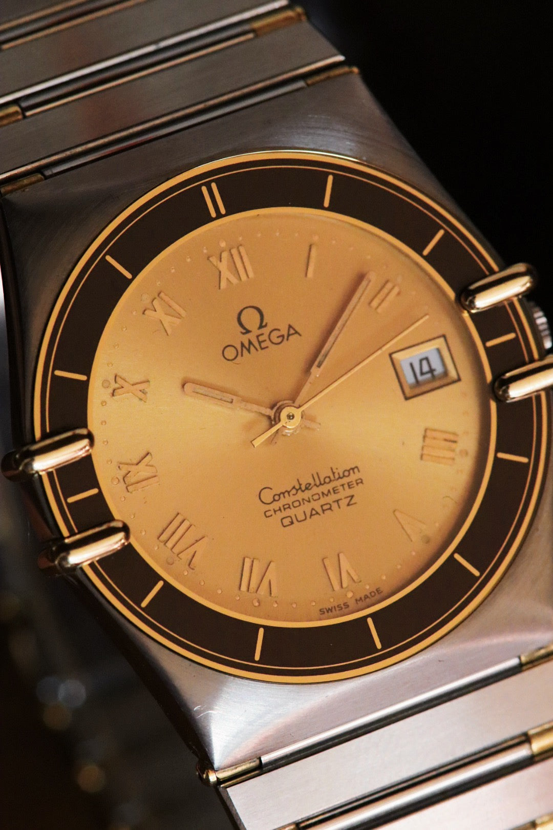 Omega Constellation Manhattan or jaune et acier 1982