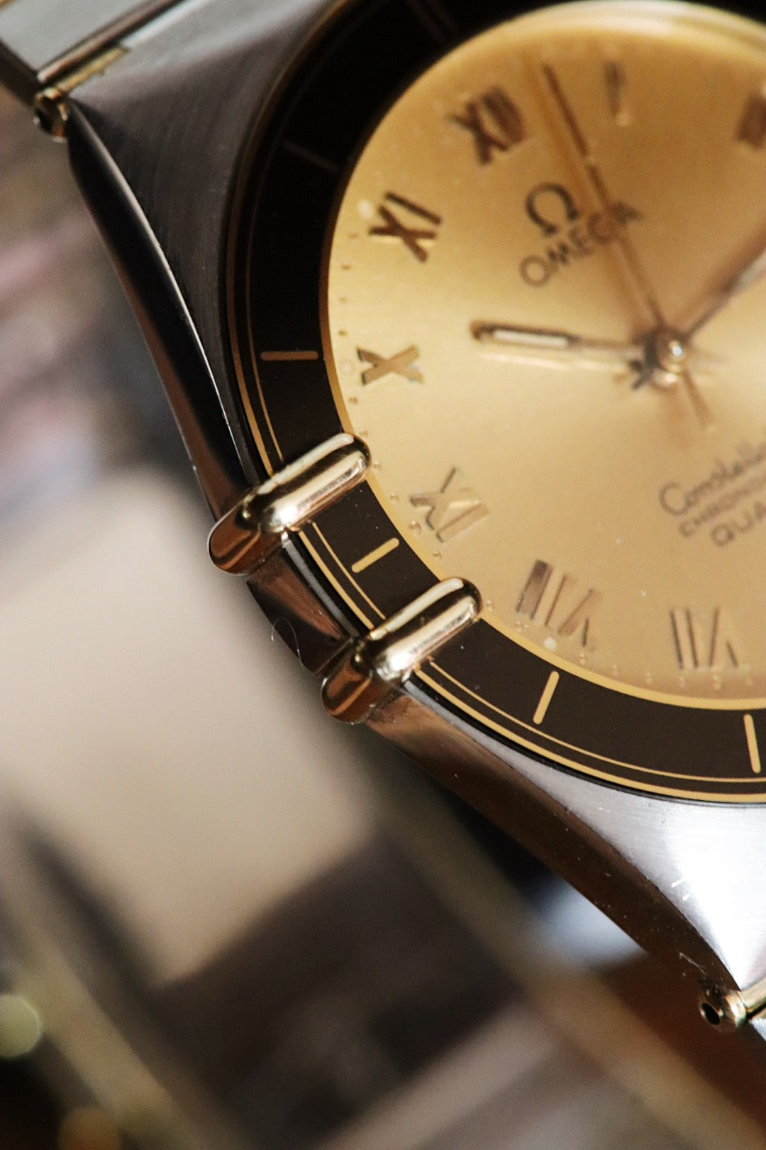 Omega Constellation Manhattan or jaune et acier 1982