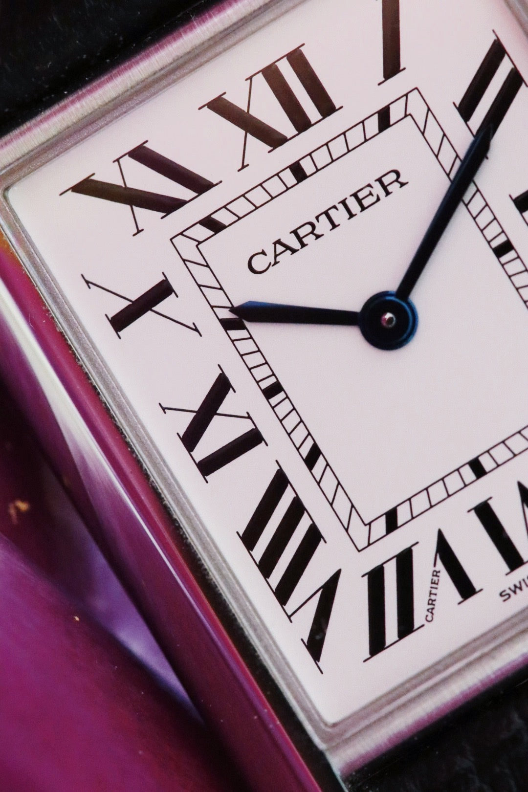 Cartier Tank Must 4323 grande taille