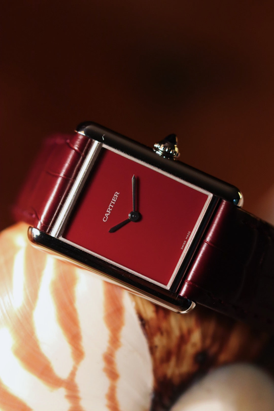 Cartier Tank rouge bordeaux 4323