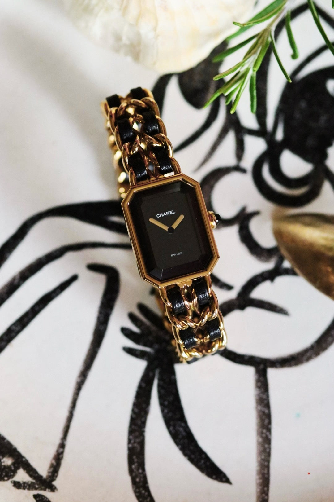 Chanel Première H0001, or et noir
