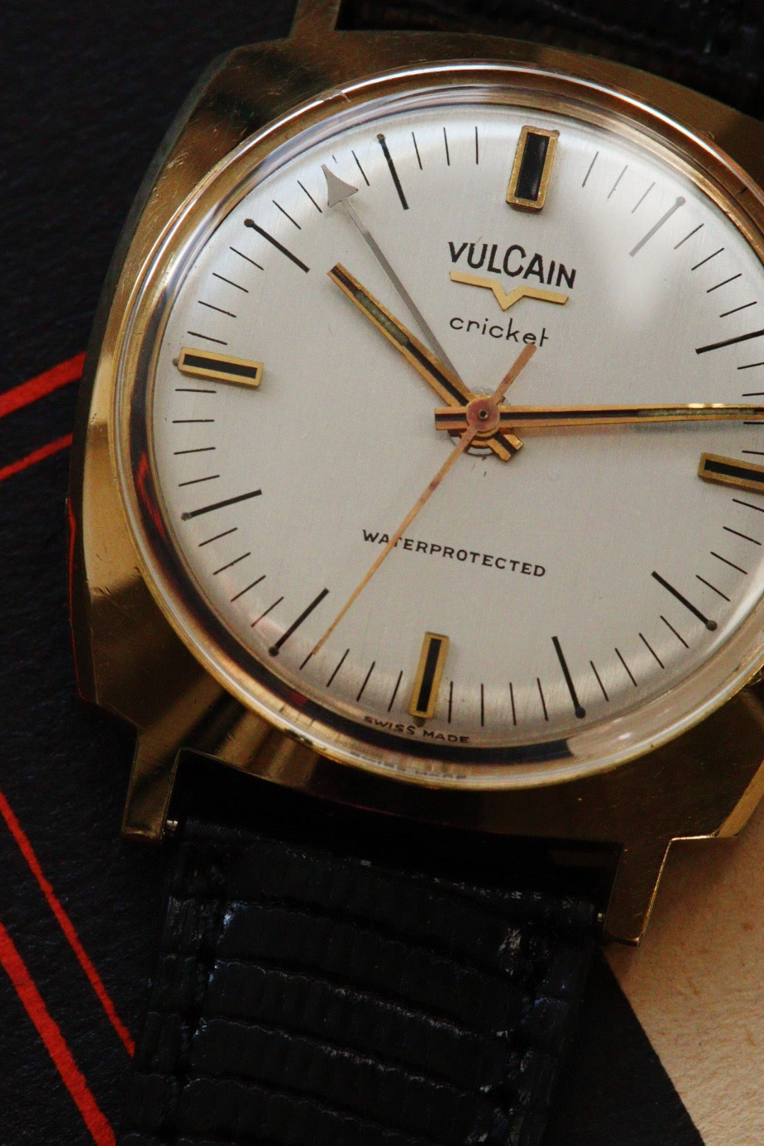 Vulcain Cricket