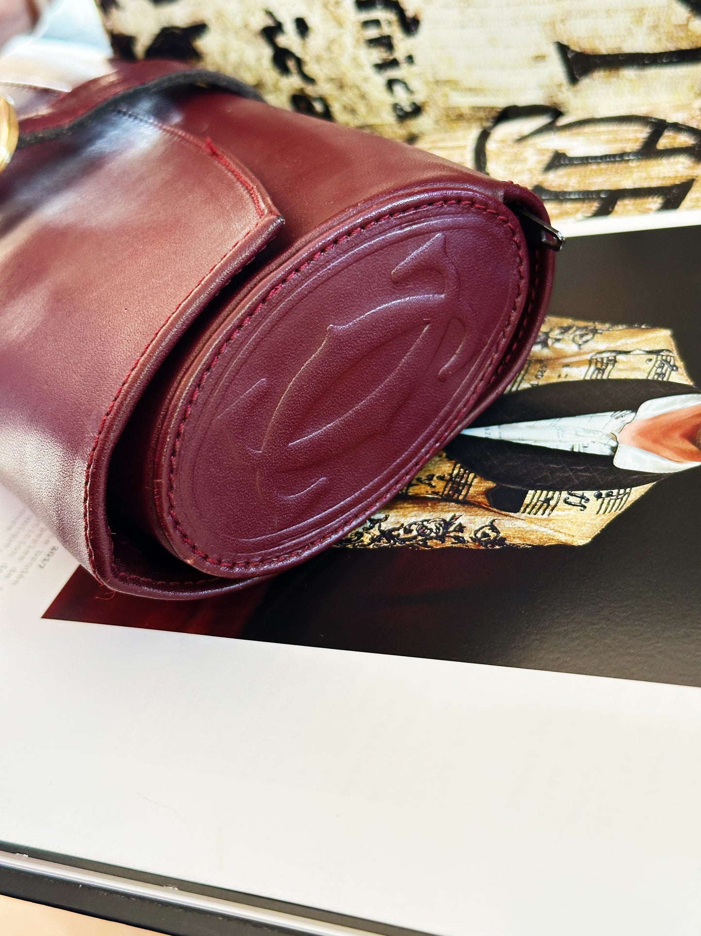 Étui ou marmotte à montres Cartier vintage en cuir bordeaux