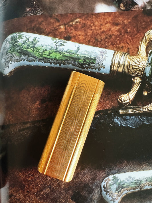 Vintage Cartier gold-plated lighter – Zigzag engraving – Perfect working condition