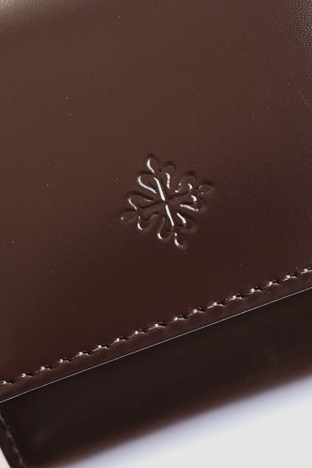 Écrin de montre Patek Philippe en cuir brillant marron