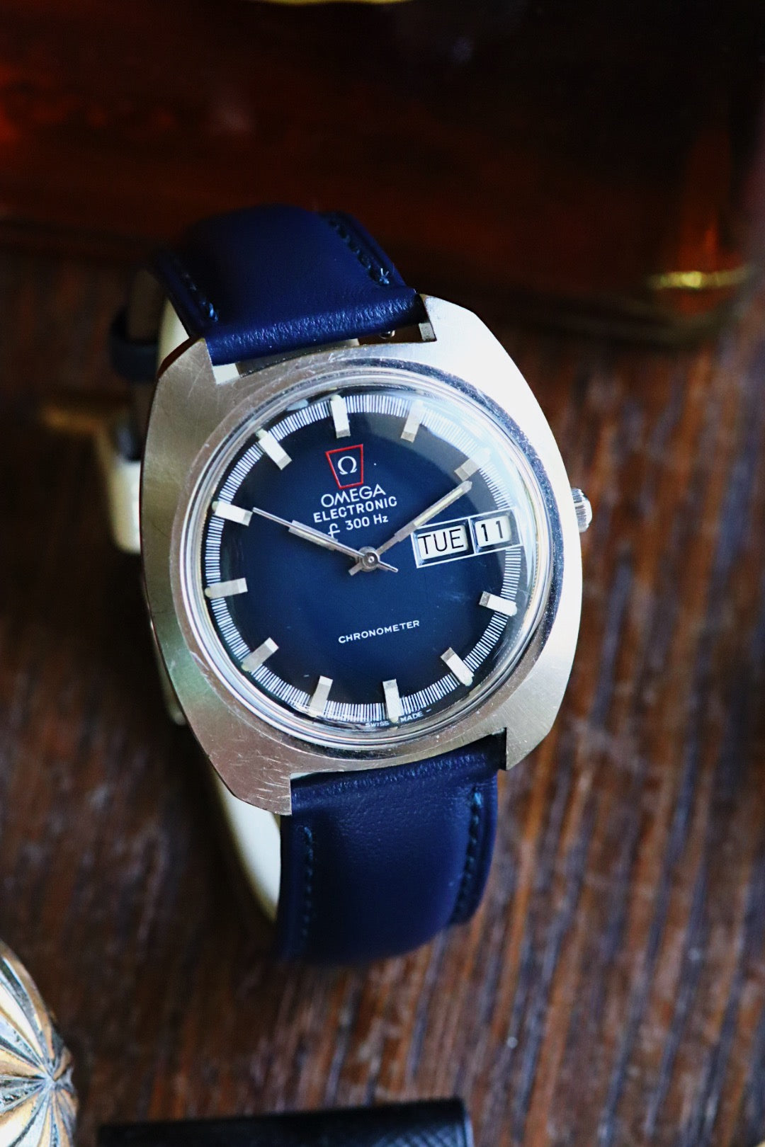 Montre Omega Electronic F300 HZ Chronometer Bleue vintage