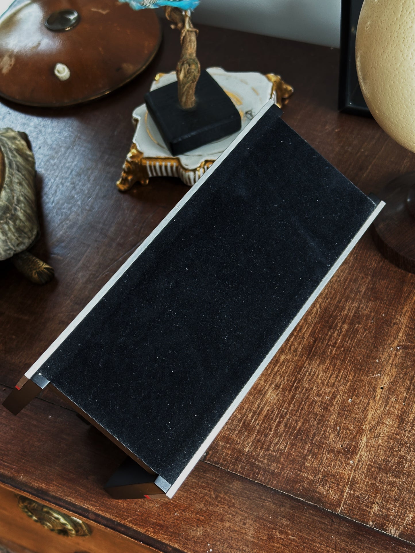 Tudor advertising display stand – Document holder / magazine holder