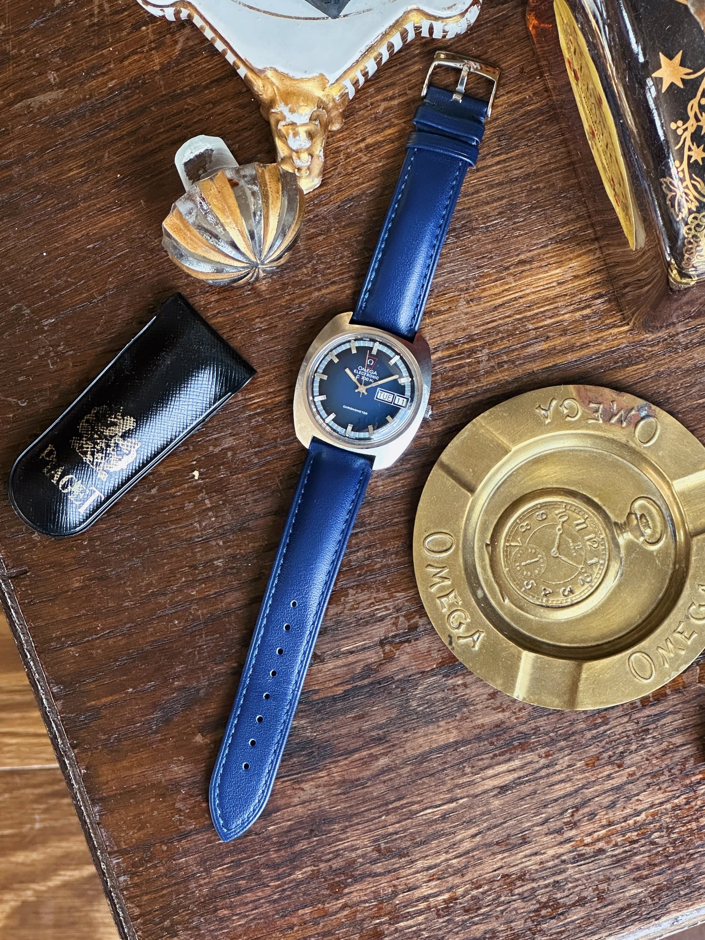 Montre Omega Electronic F300 HZ Chronometer Bleue vintage