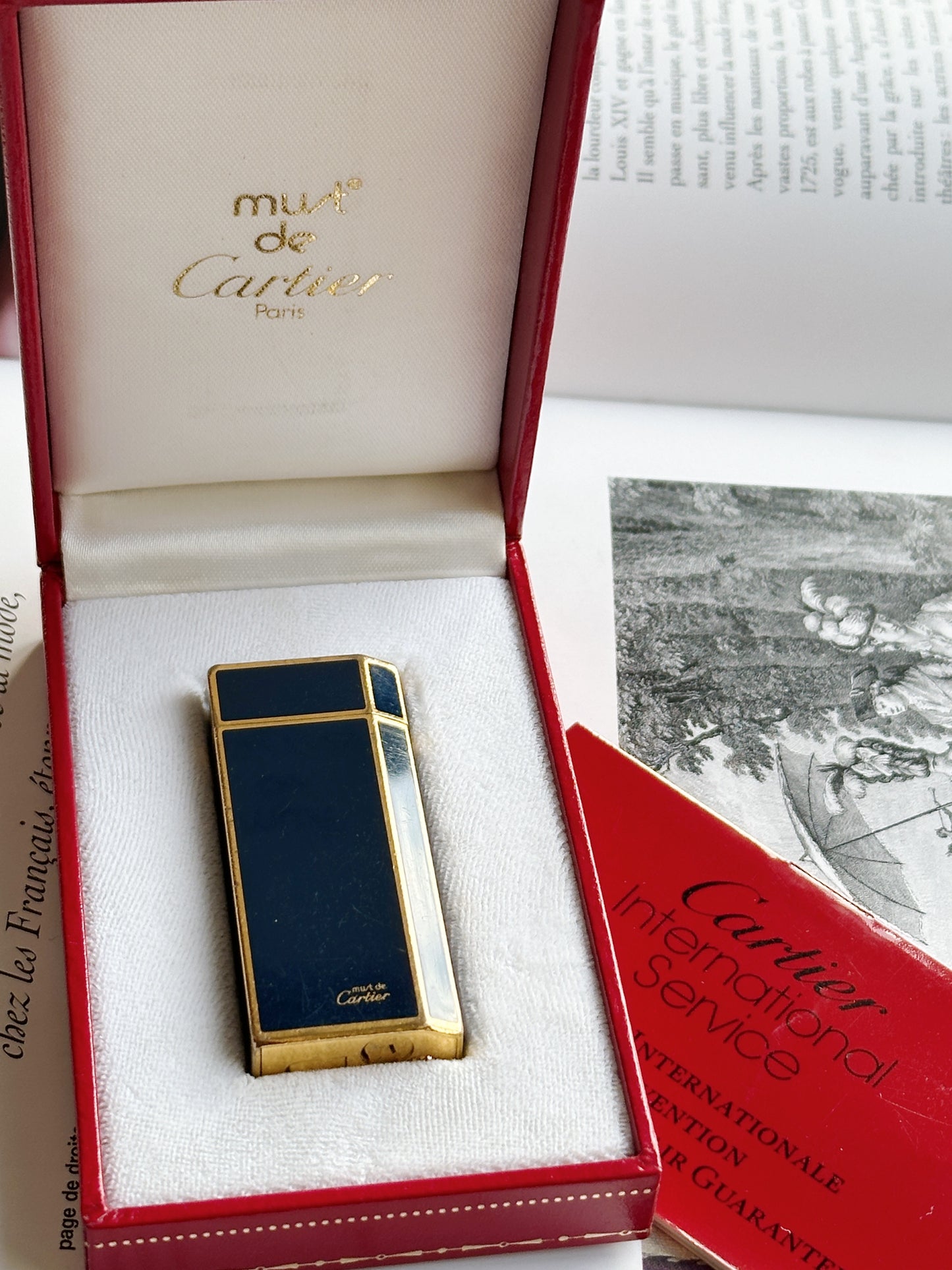 Must de Cartier lighter, pentagon, lacquered navy blue