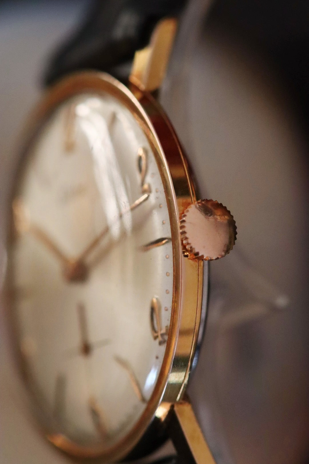 Eska Vintage – Montre plaquée or 20 microns à cadran nacré