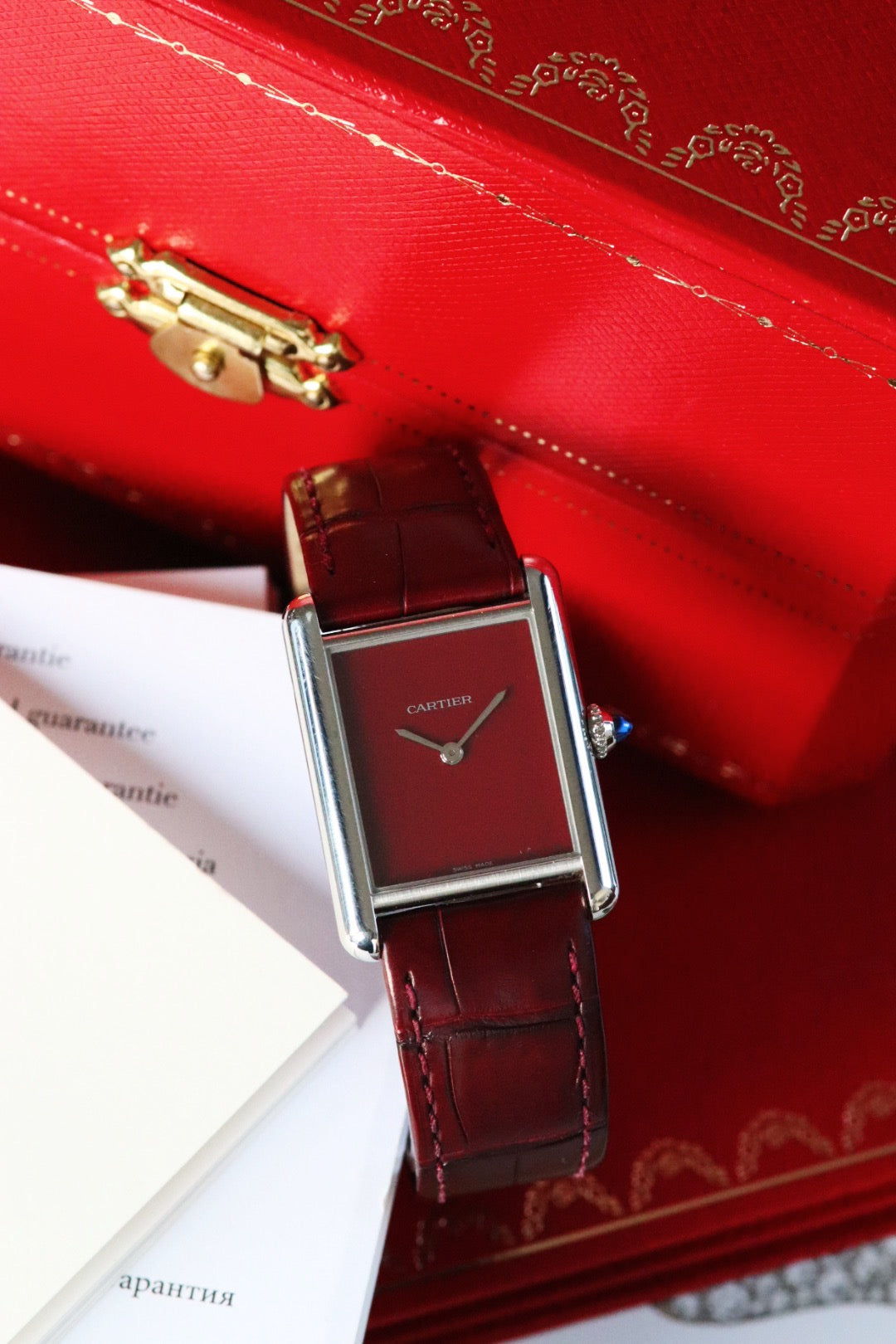 Cartier Tank Must lie-de-vin référence 4323 / WSTA0054