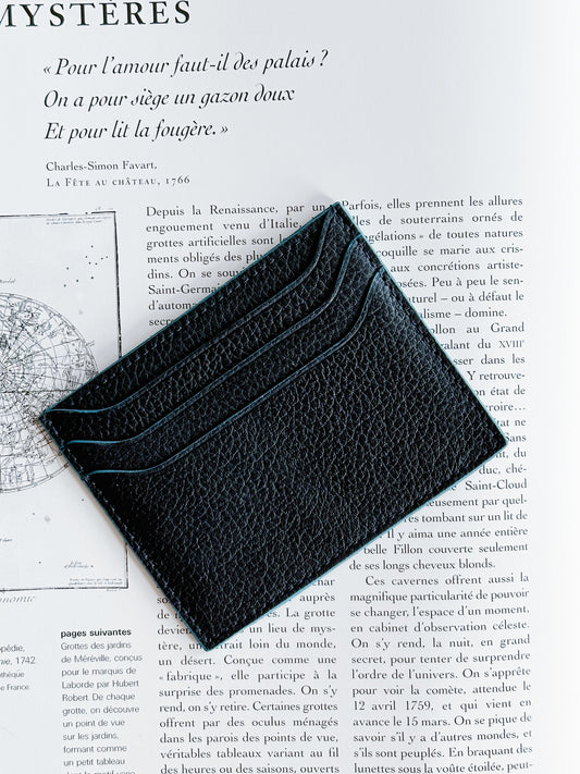 Porte-cartes Piaget en cuir grainé bleu – Finitions bleu ciel – 4 emplacements