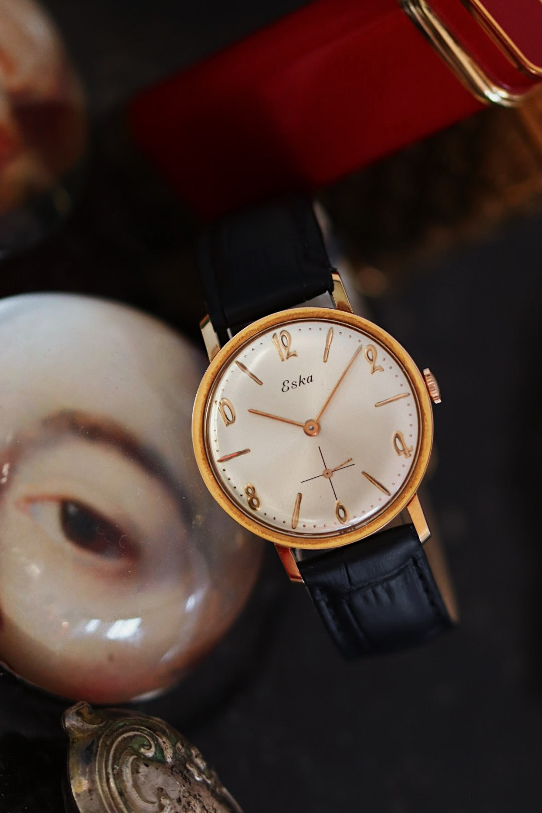 Eska Vintage – Montre plaquée or 20 microns à cadran nacré