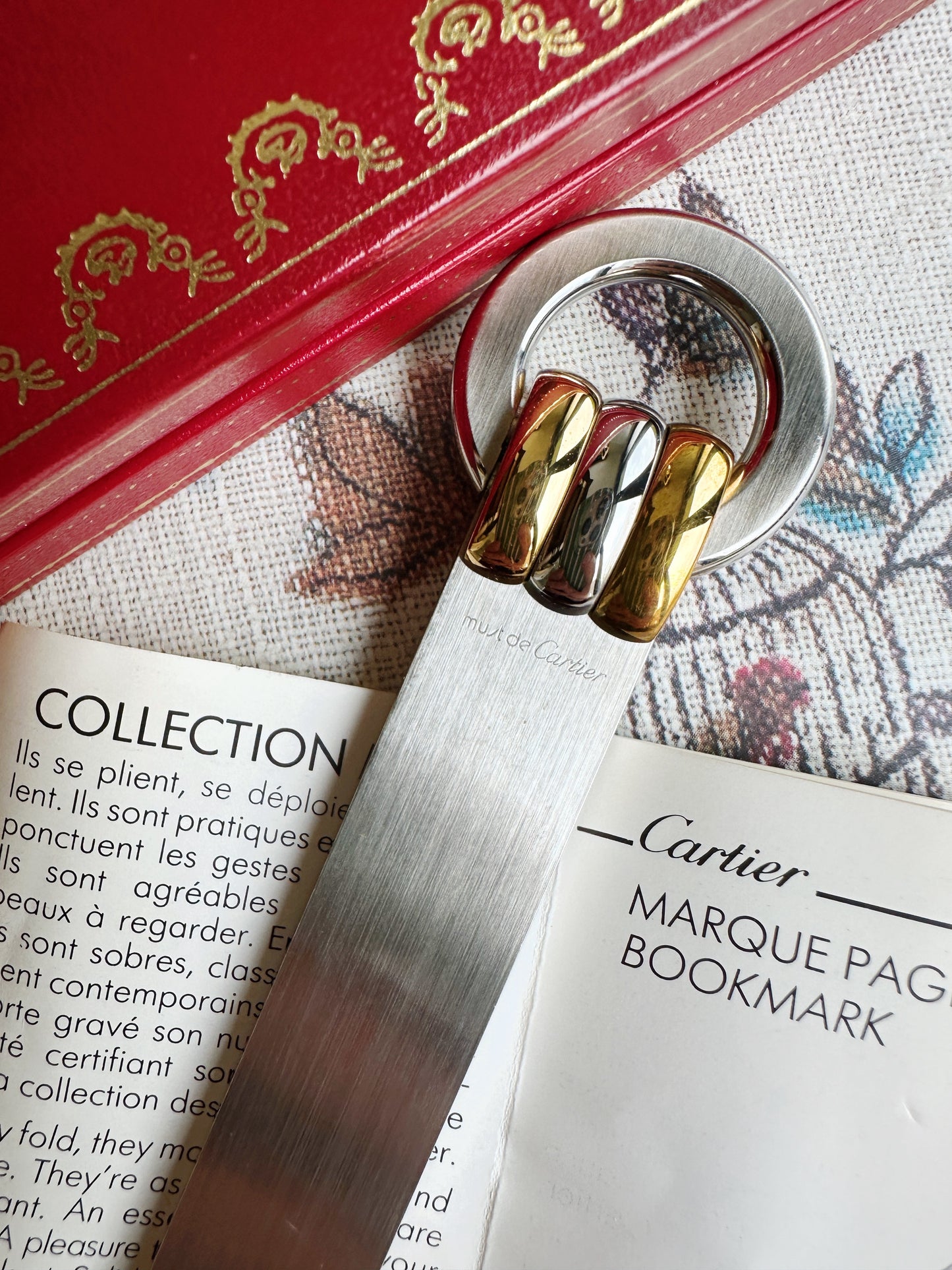 Must de Cartier paper knife in gold and brushed steel