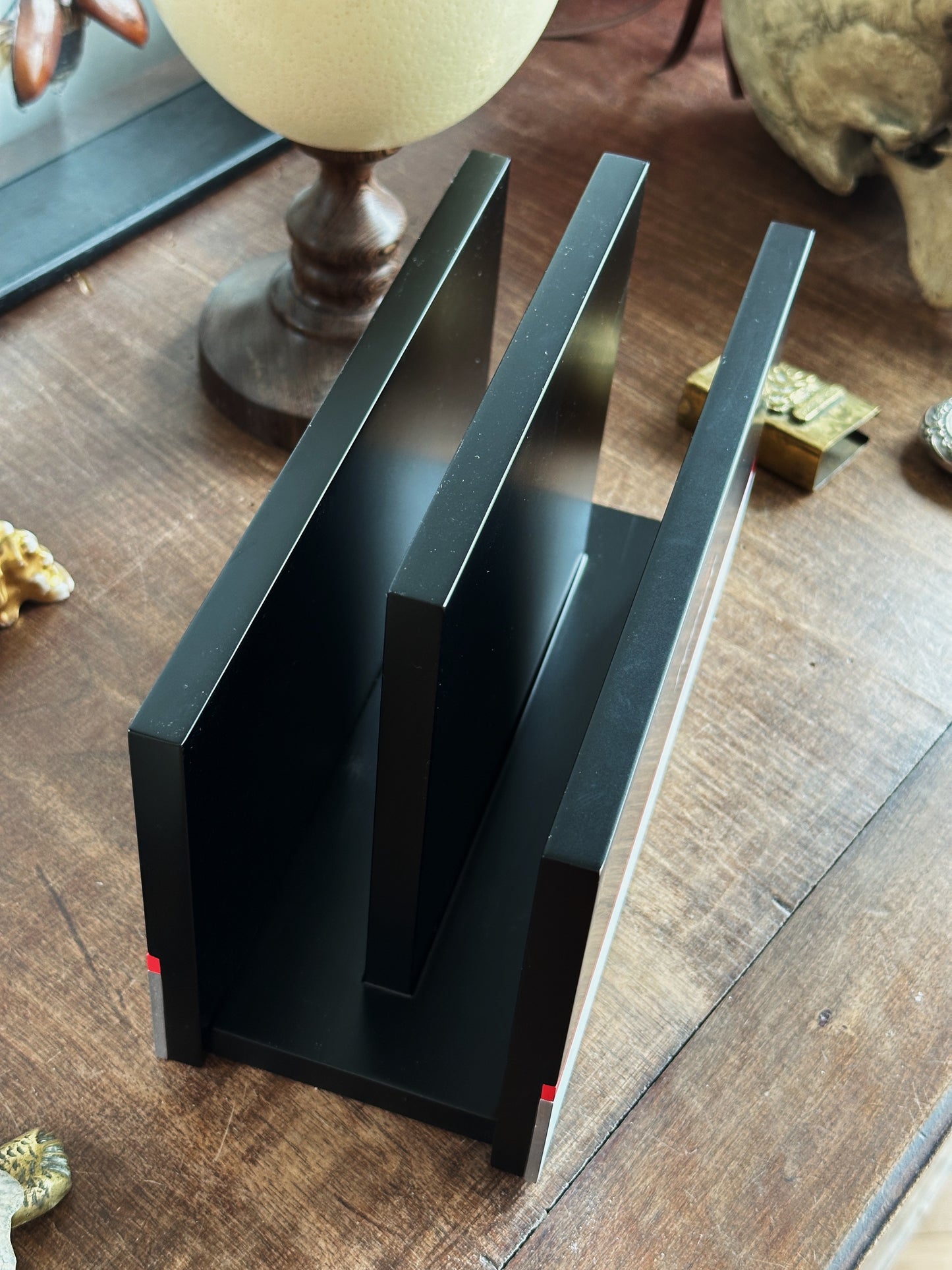 Tudor advertising display stand – Document holder / magazine holder