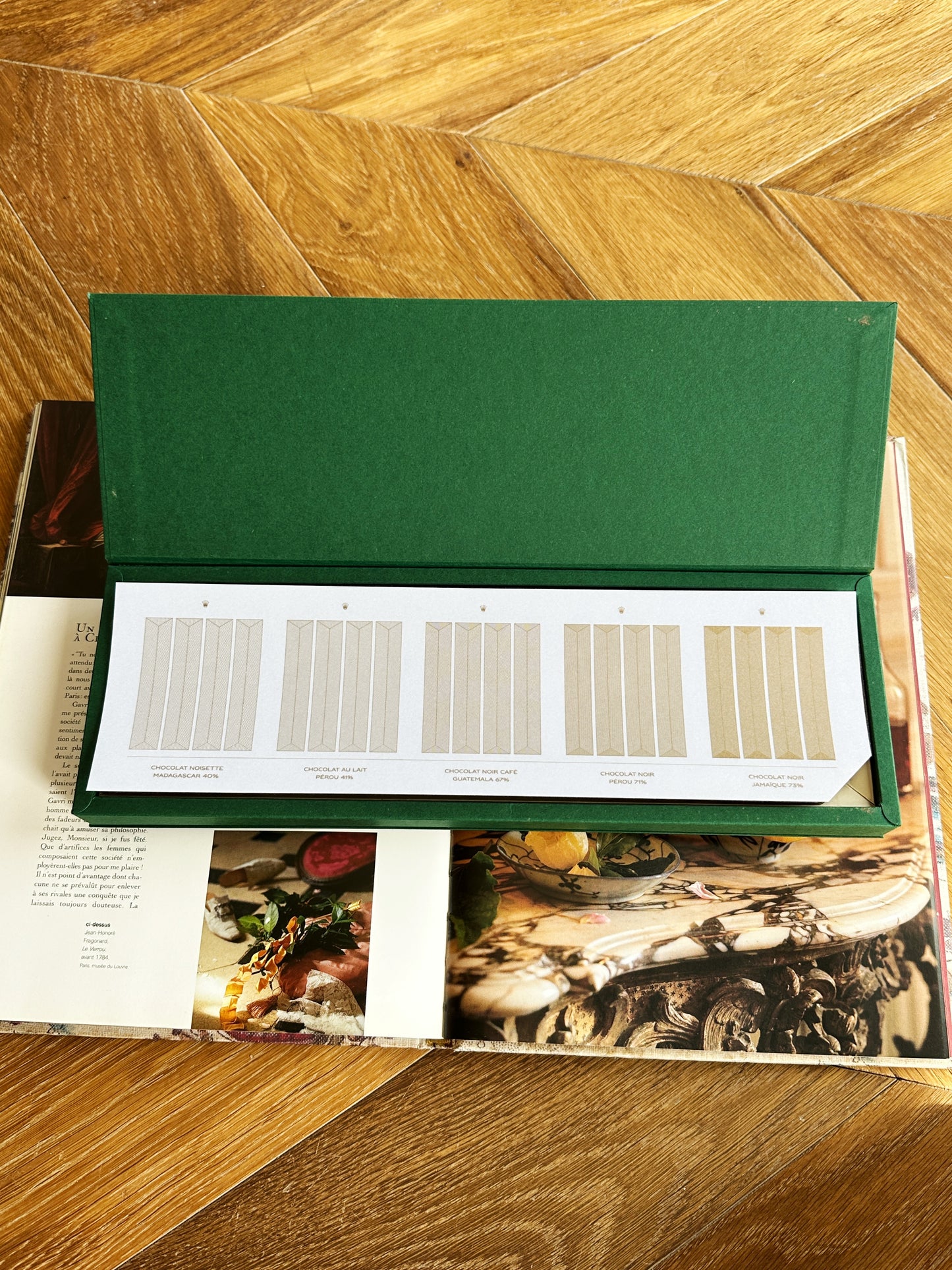 Boîte de chocolats Rolex collector 20 pièces - Chocolats suisses par Martel Chocolaterie