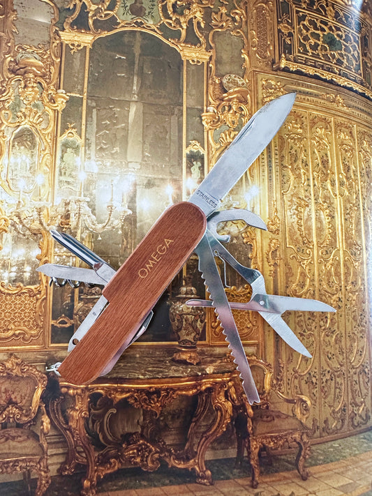 Couteau suisse, couteau de poche Omega en bois