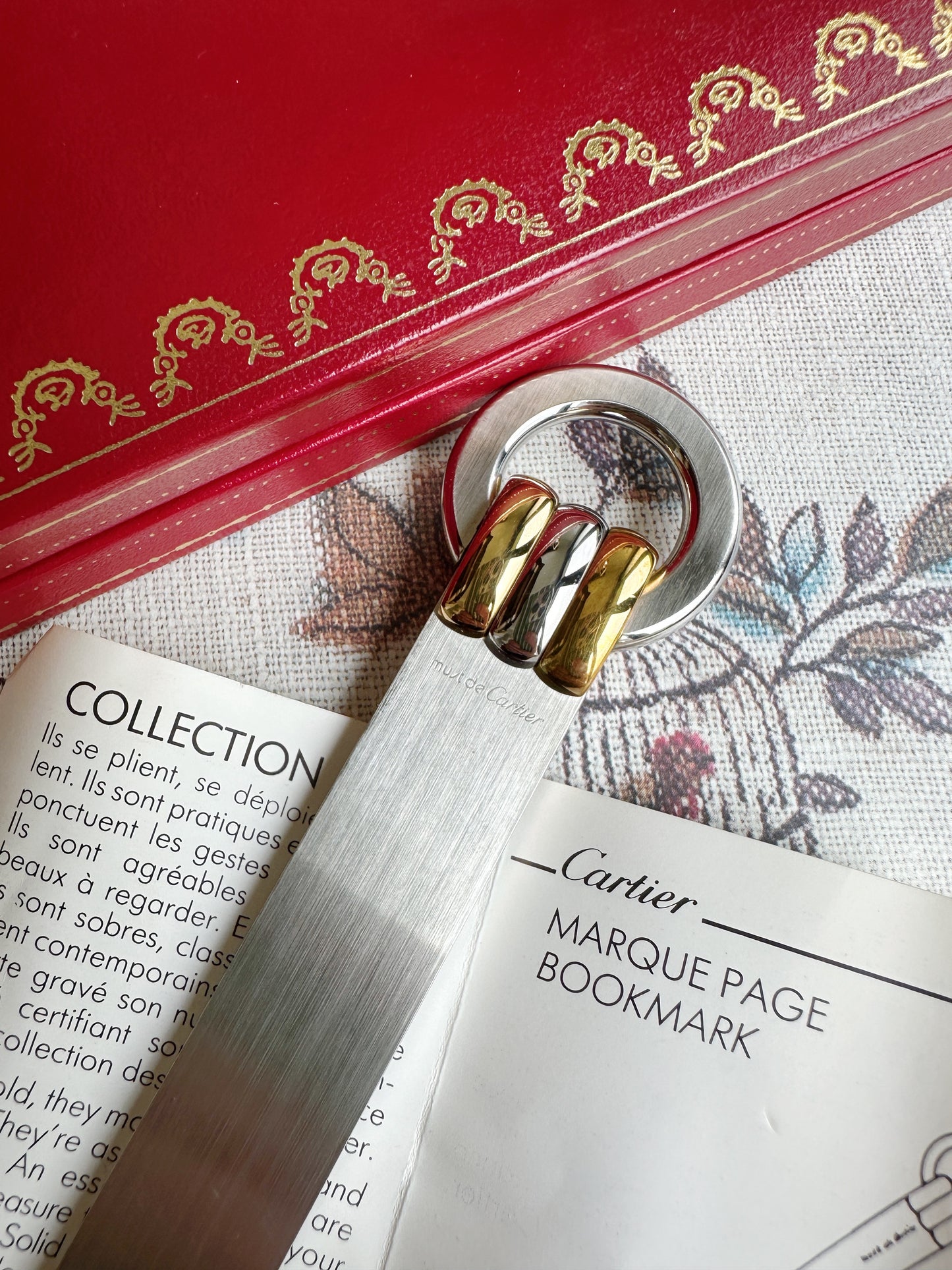 Must de Cartier paper knife in gold and brushed steel