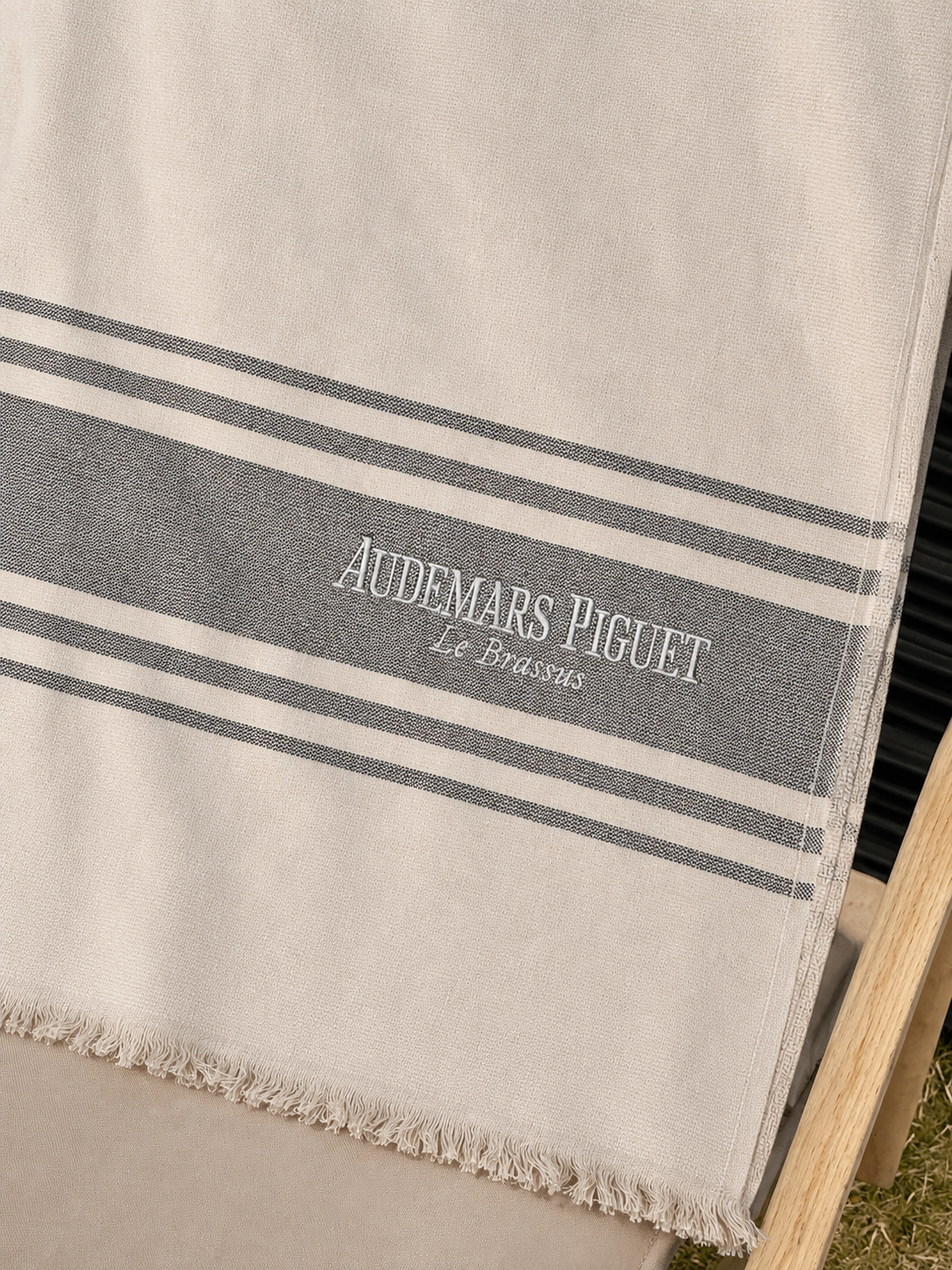Serviette de plage Audemars Piguet – Drap de plage de luxe neuf