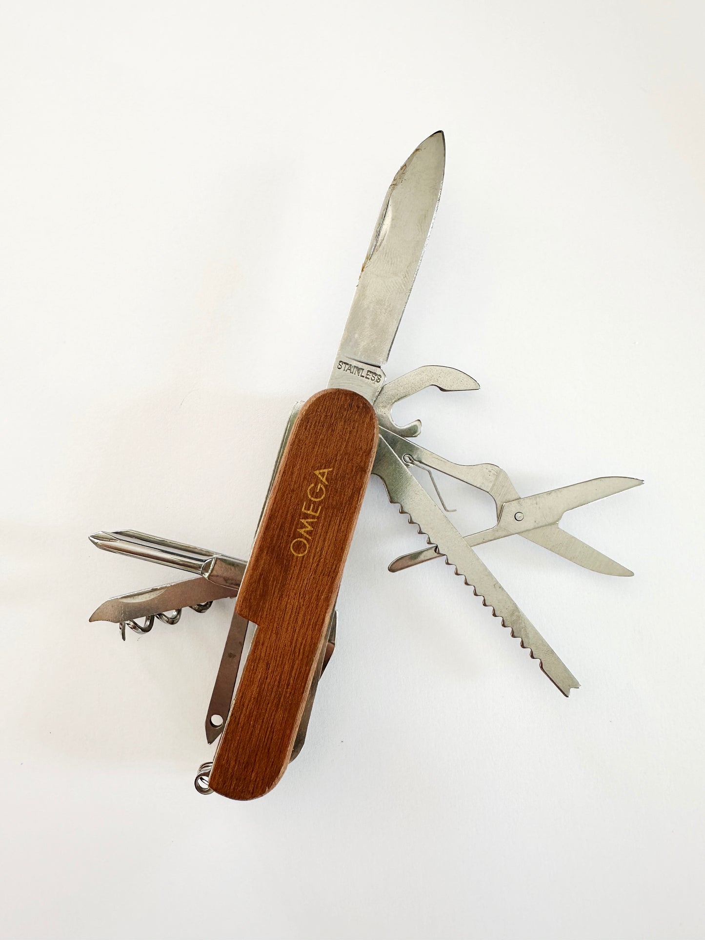 Couteau suisse, couteau de poche Omega en bois