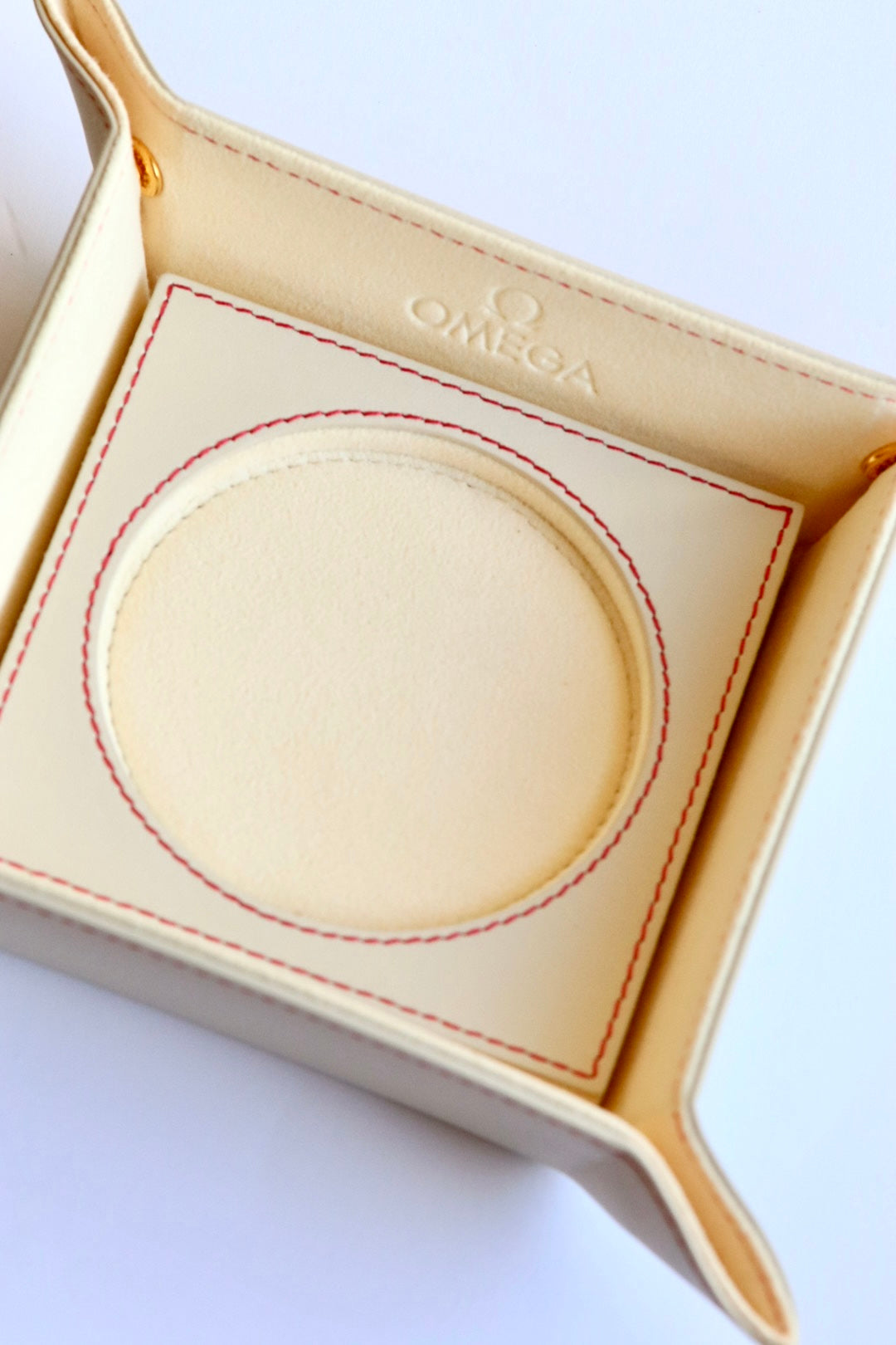 Omega cream leather valet tray 