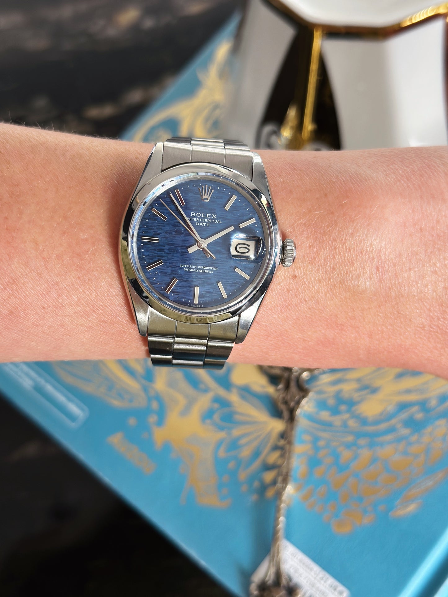 Rolex Oyster Perpetual Date Réf. 1500 – Cadran Bleu Mosaïque - Année 1972