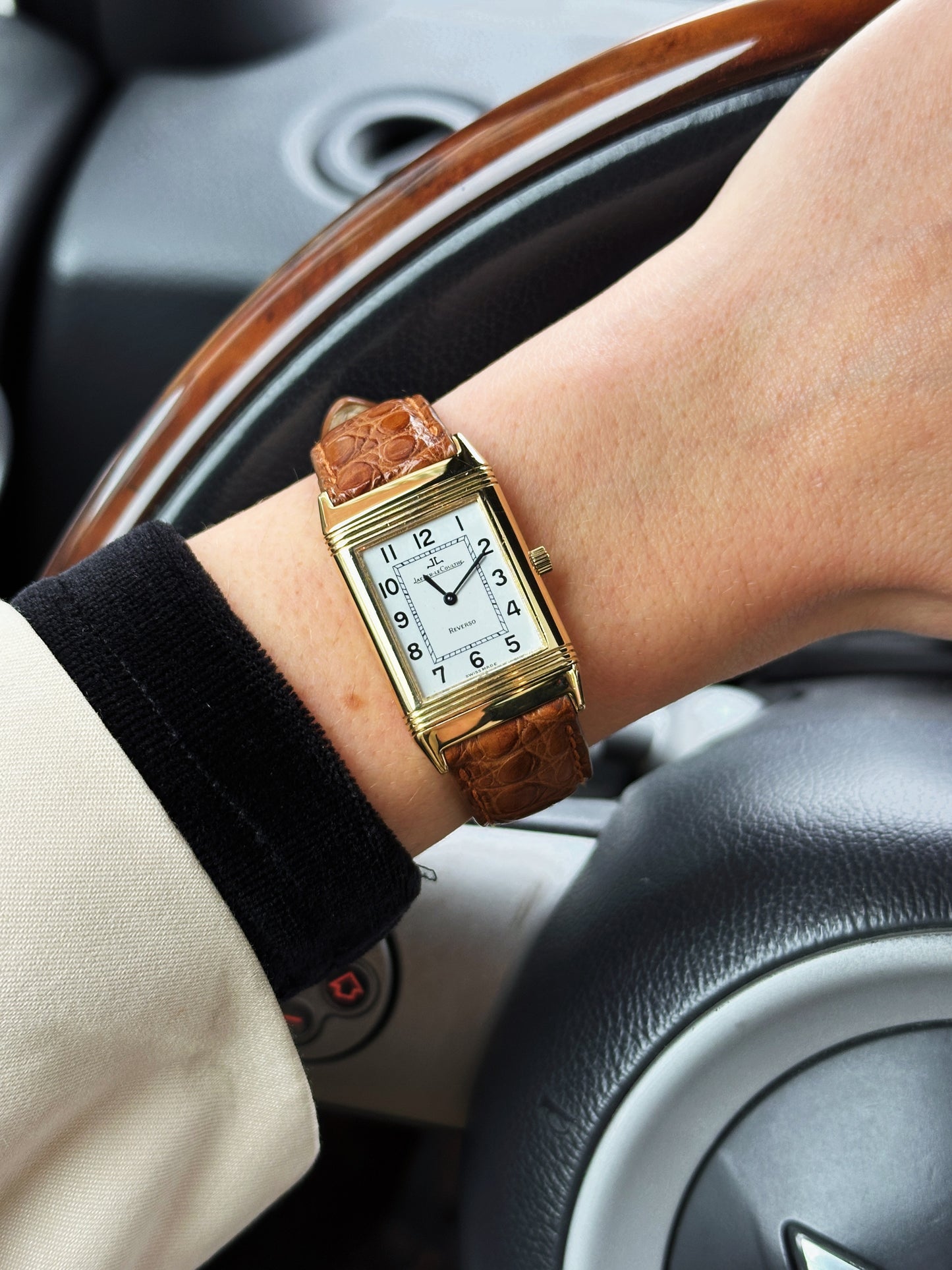 Jaeger-LeCoultre Reverso 250.1.86 or jaune 18K