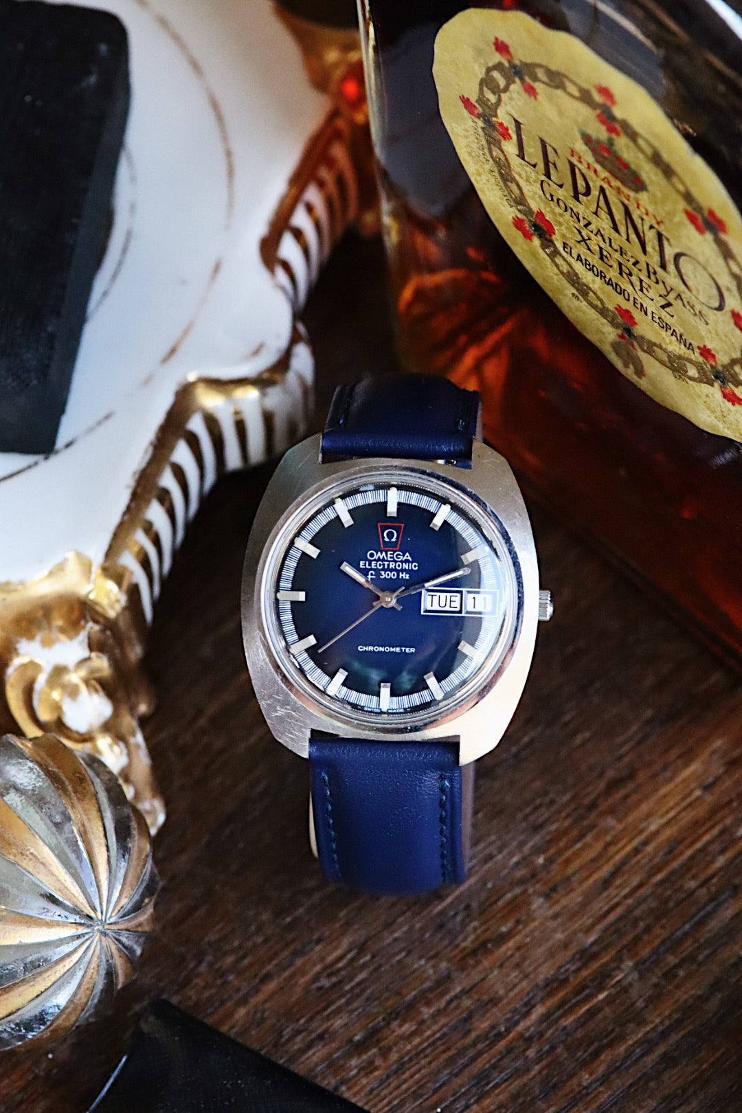 Montre Omega Electronic F300 HZ Chronometer Bleue vintage