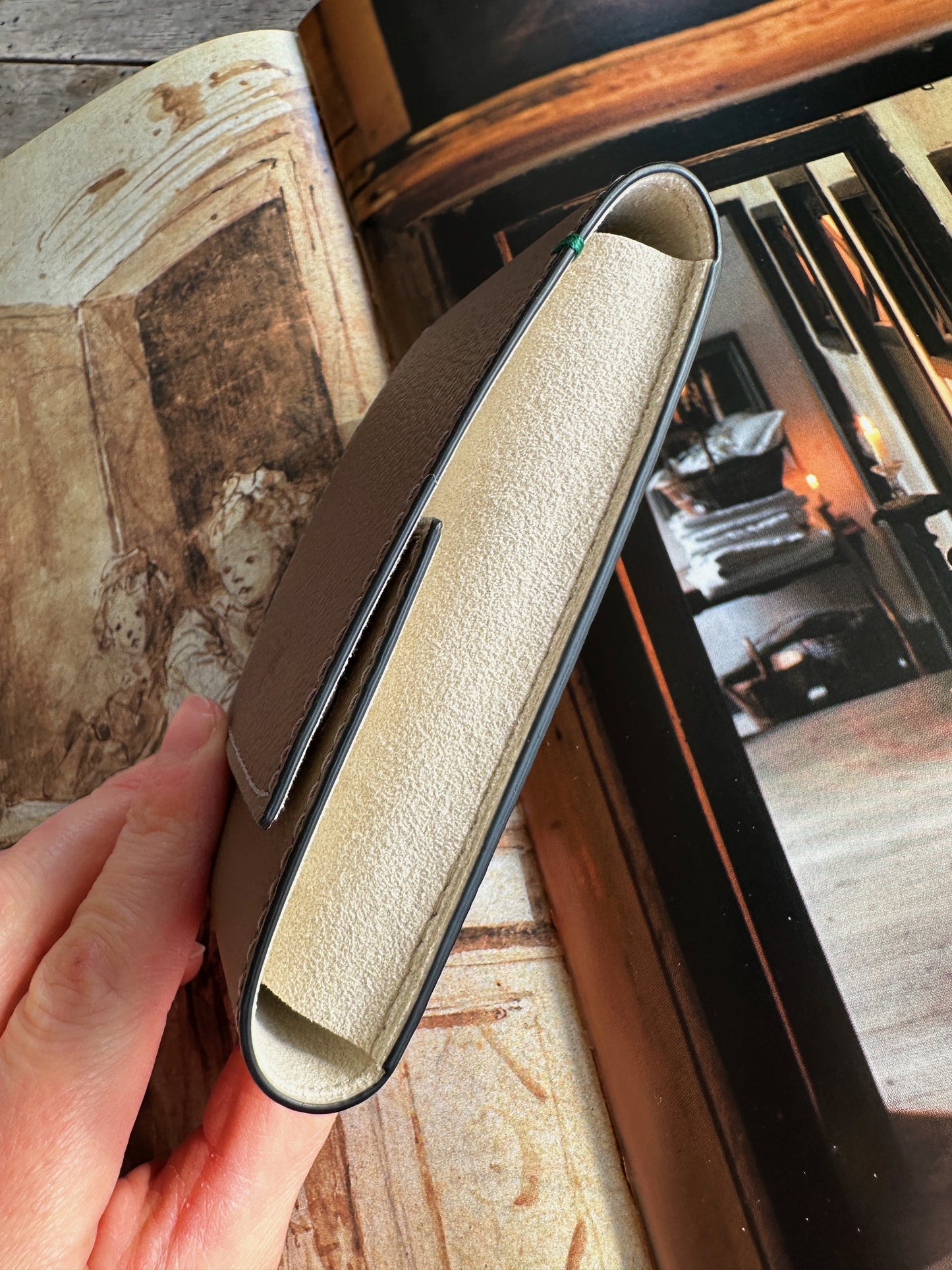 Rolex case, marmot-shaped pouch, in taupe grained leather