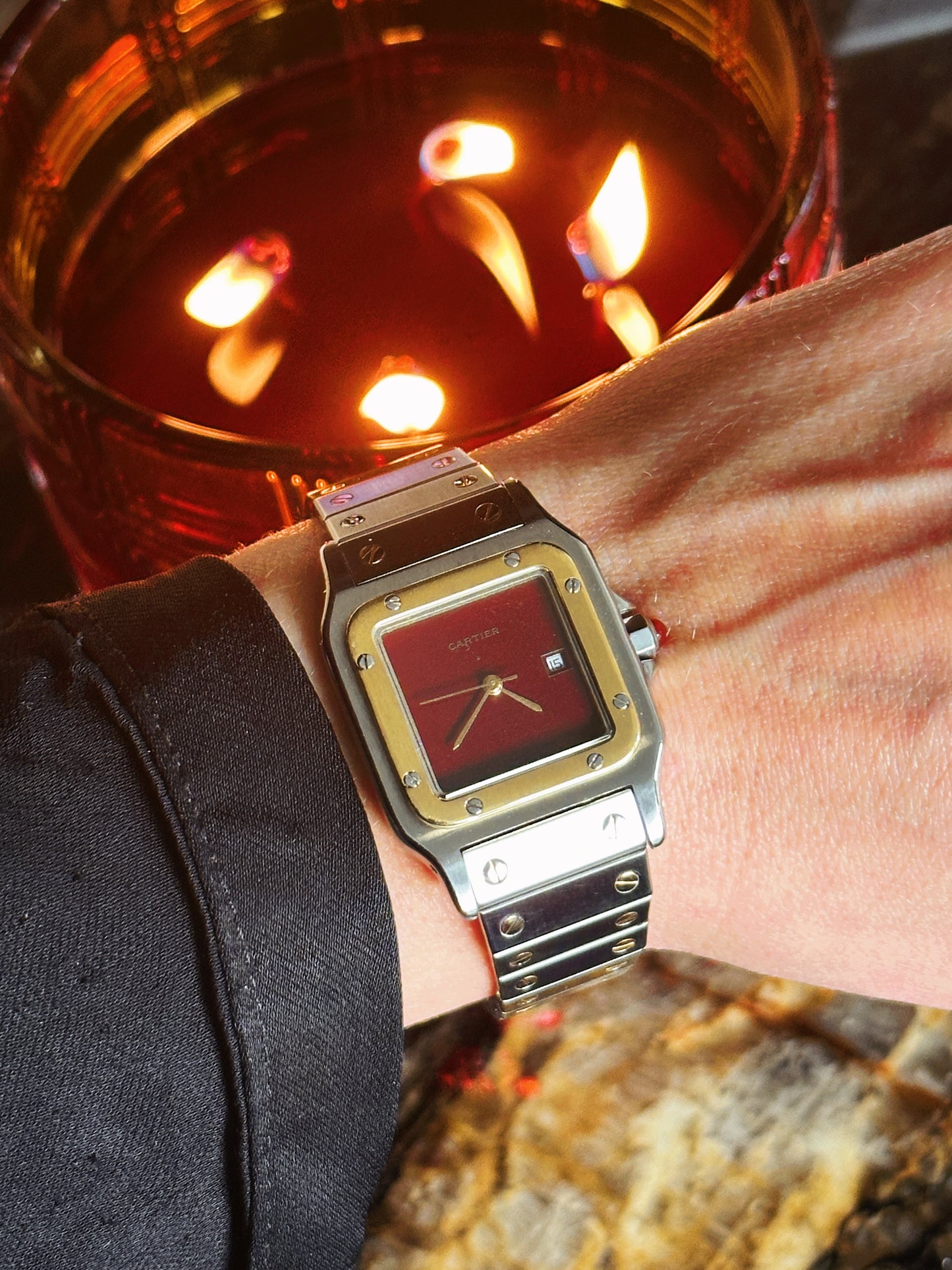 Cartier Santos Carrée 2961 – Cadran laqué rouge Burgundy spider
