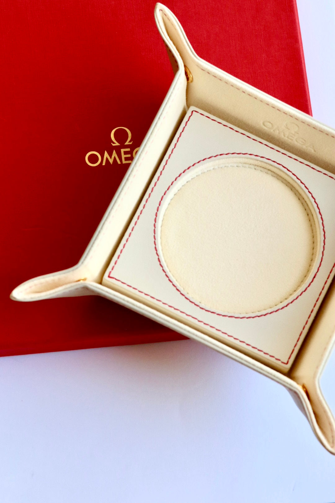 Omega cream leather valet tray 