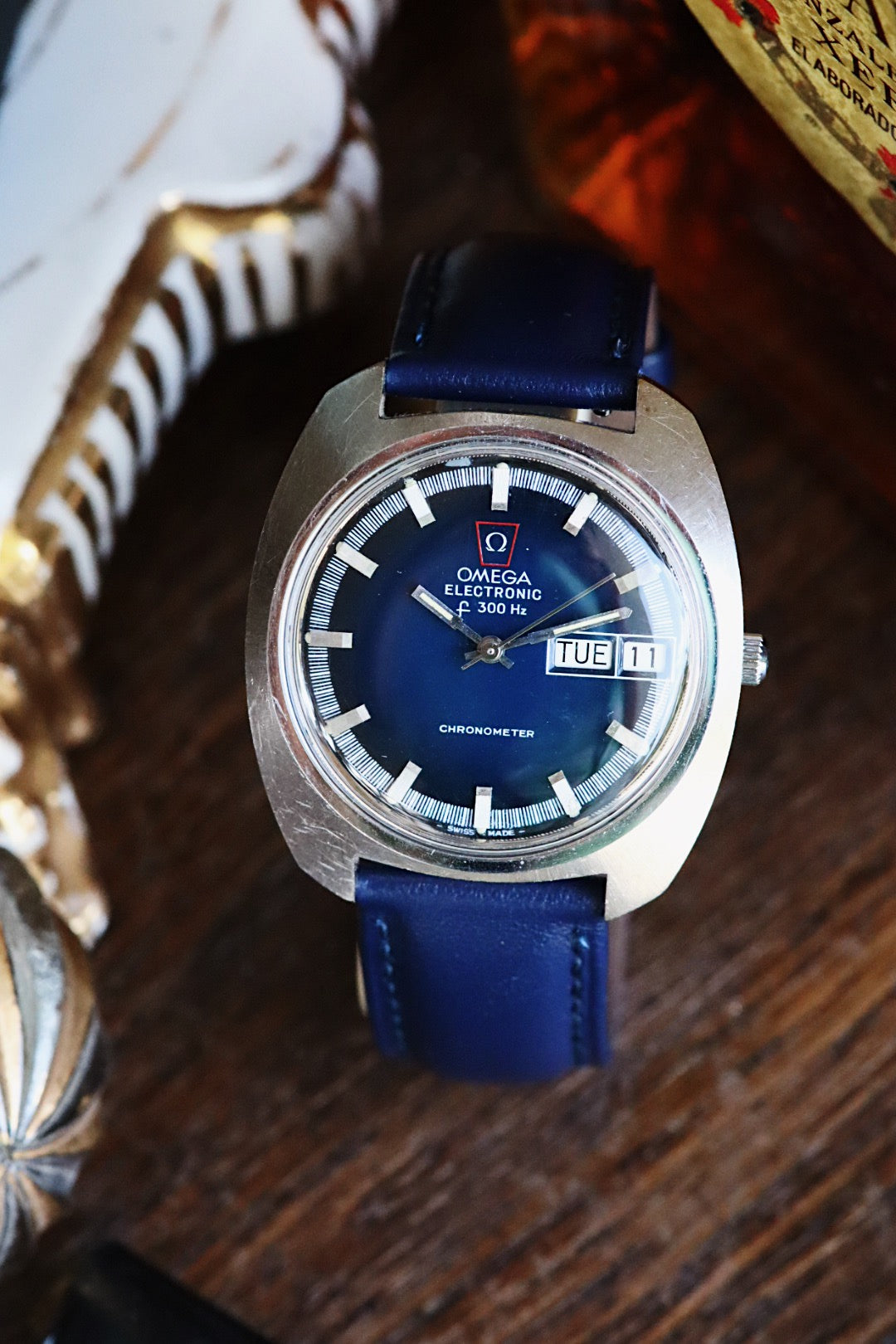 Montre Omega Electronic F300 HZ Chronometer Bleue vintage