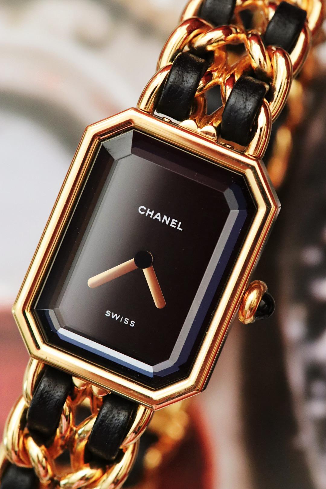 Chanel Première H0001 1992 – Cadran noir, plaqué or – Taille L, bracelet 16 cm