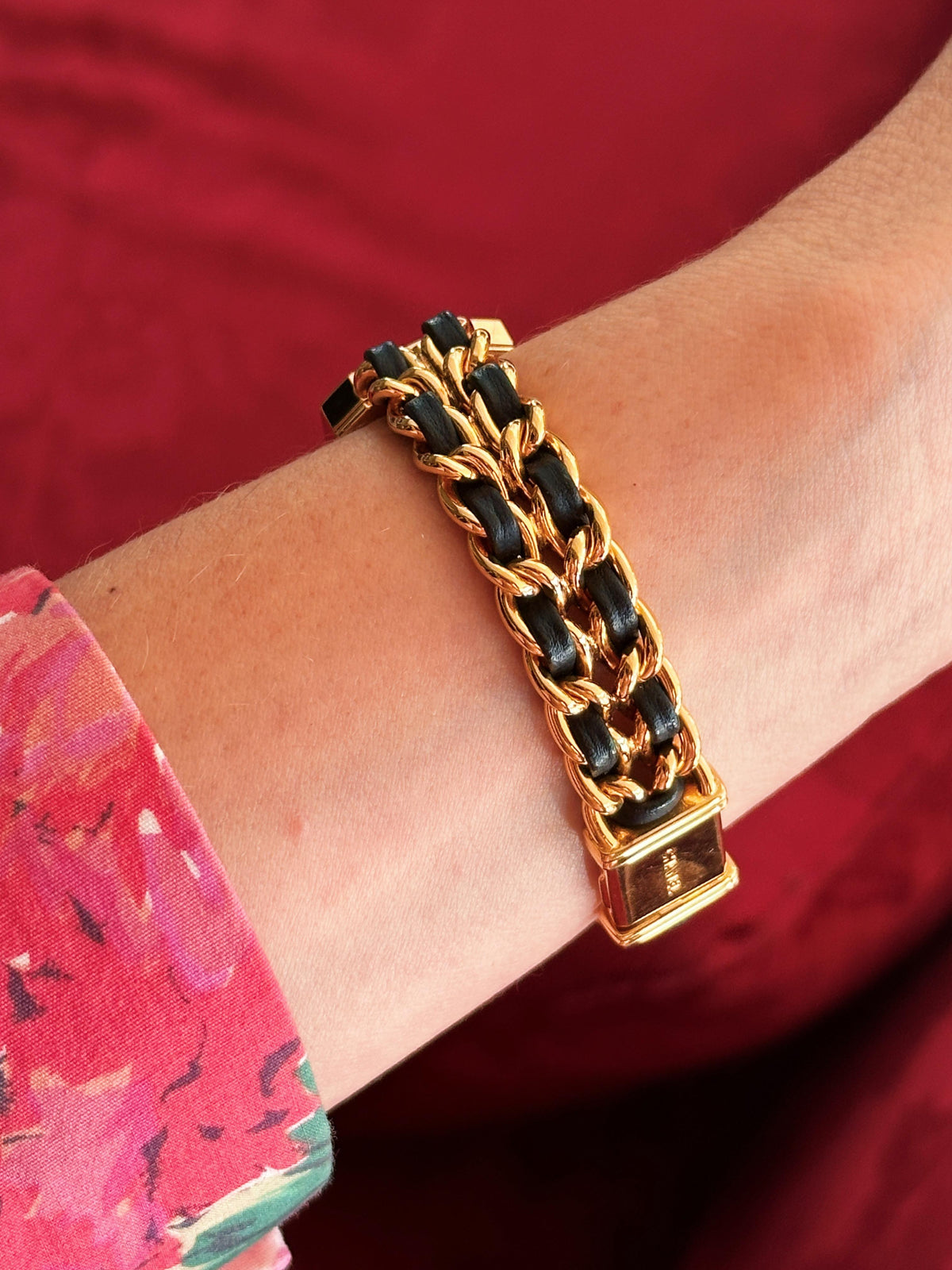 Chanel Première H0001 1992 – Cadran noir, plaqué or – Taille L, bracelet 16 cm