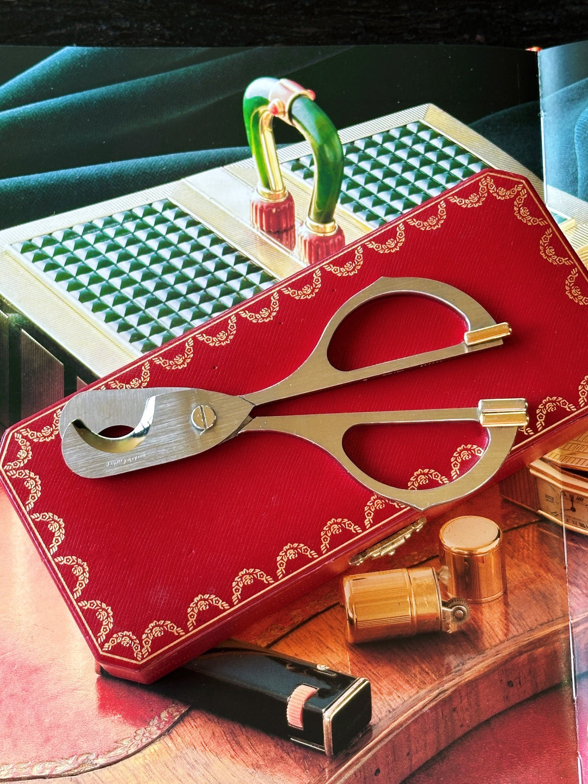 Coupe-cigare Cartier Trinity – Ciseaux trois ors – Boîte & sac Cartier