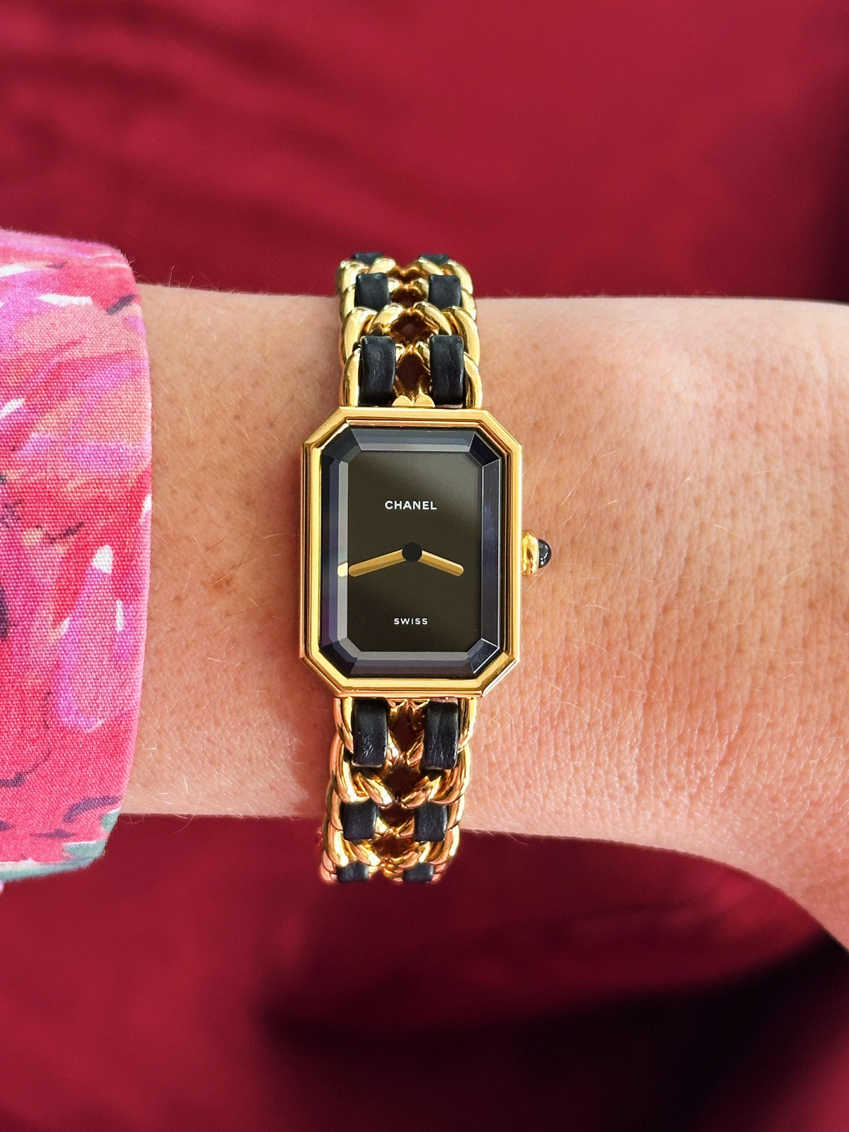Chanel Première H0001 1992 – Cadran noir, plaqué or – Taille L, bracelet 16 cm