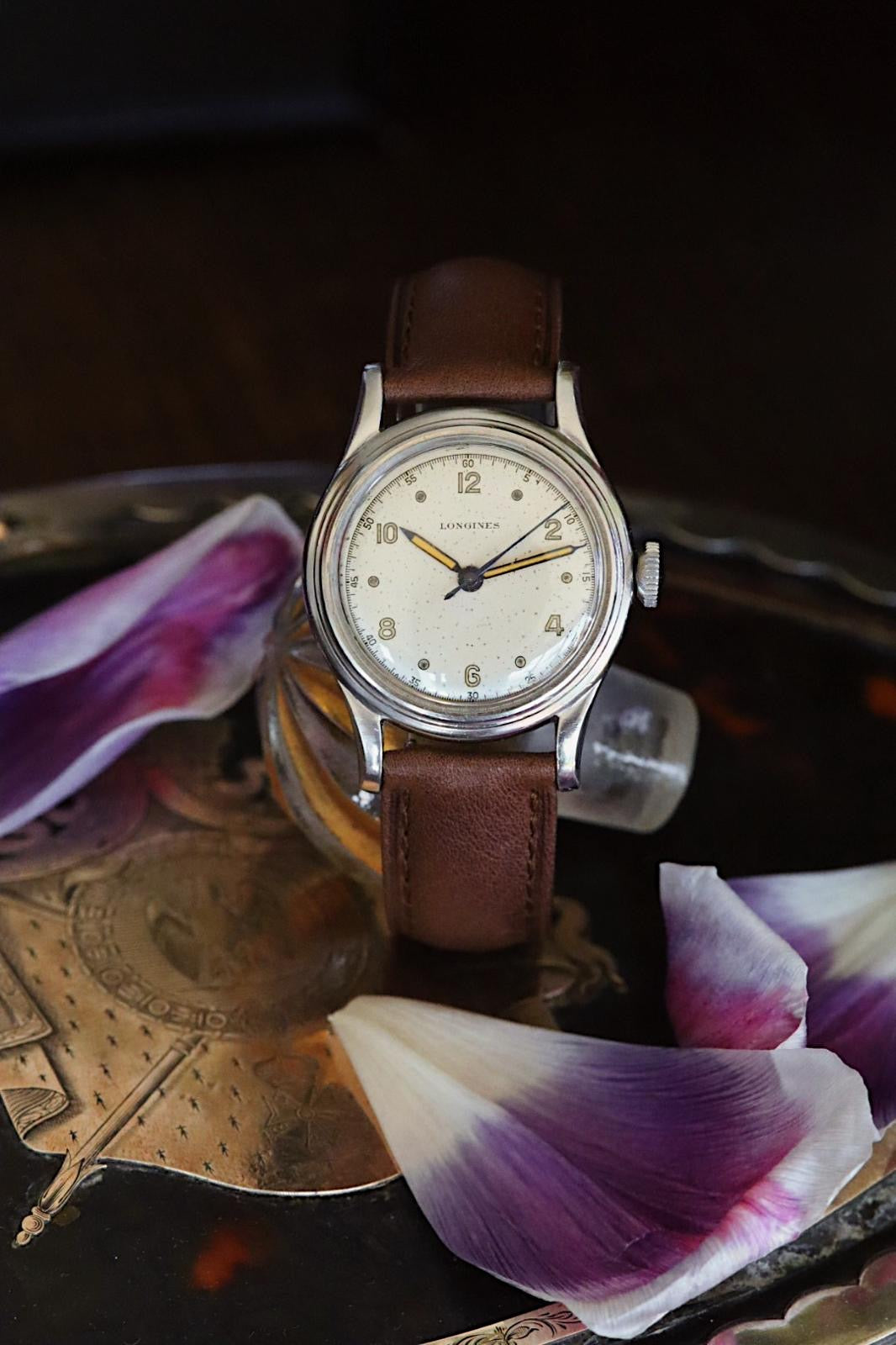 Longines vintage militaire vers 1948 — Cadran crème et aiguilles à patine orange « pumpkin »